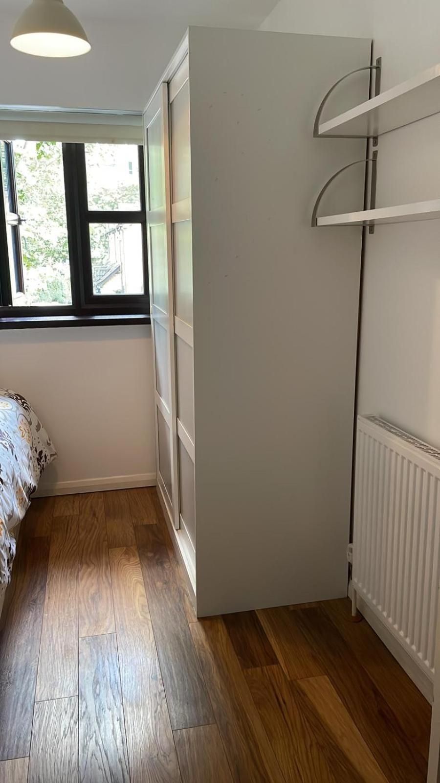 London Single Refurbished Bedroom 외부 사진